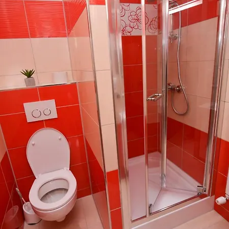 Guest house Kamah 3*