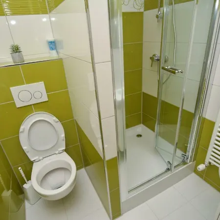 Guest house Kamah 3*